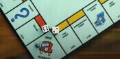 Monopoly kaarten bij blackjack in Kroon Casino